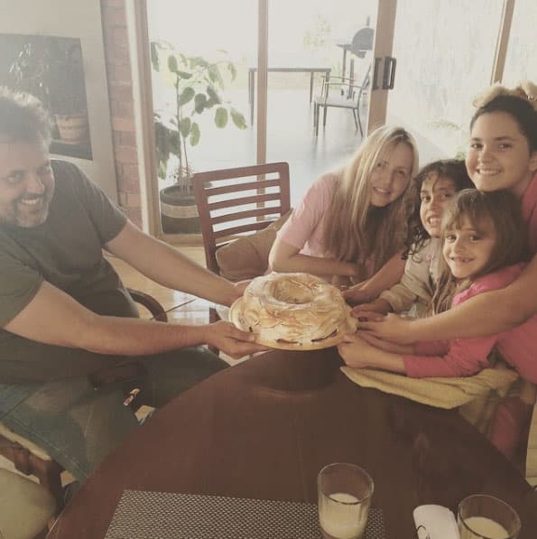 Ahora se dedica en cuerpo y alma a su hermosa familia.