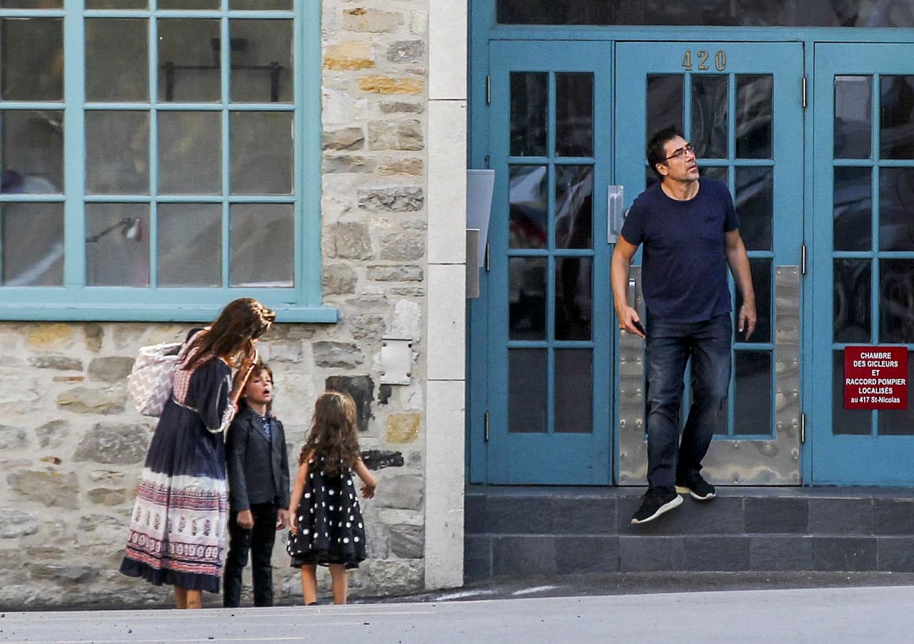 Así llegó la familia entera a la fiesta de cumpleaños de la actriz de 'The Hunger Games'.