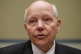 Recortes presupuestarios podrían traducirse en retrasos en los reembolsos del IRS