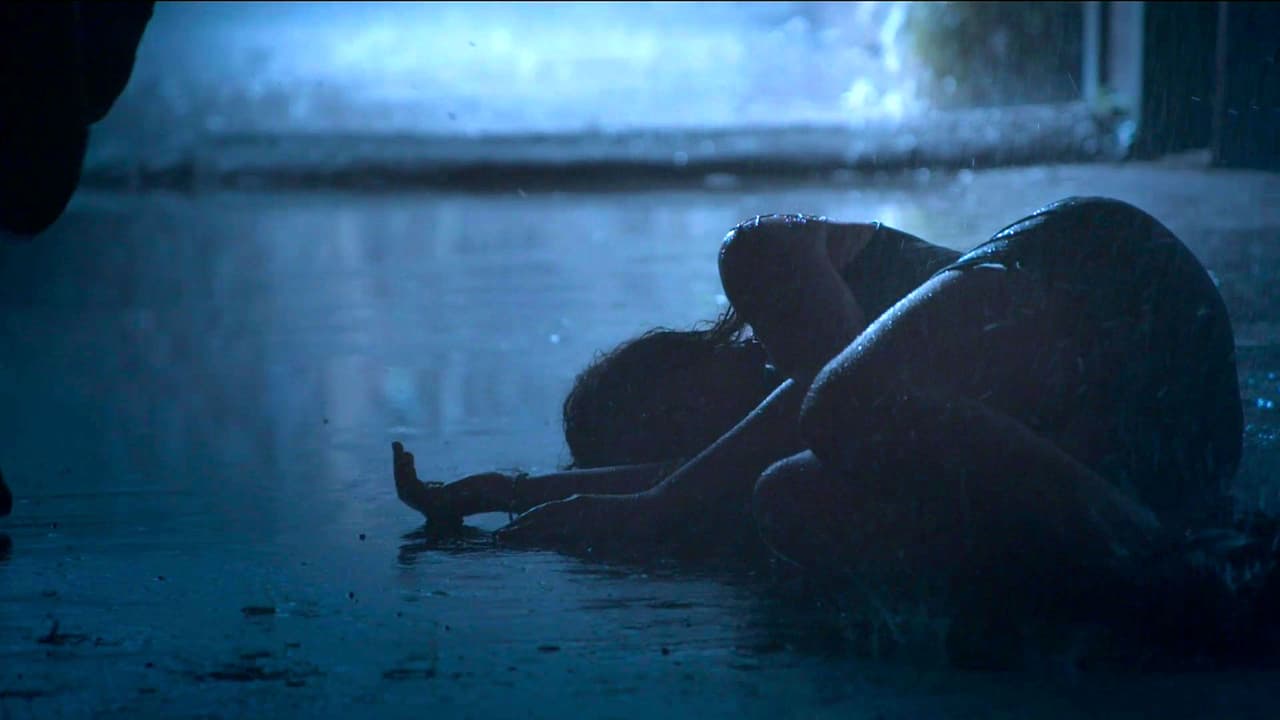 En medio de la noche y en un callejón recibió una puñalada que la dejó sin vida.