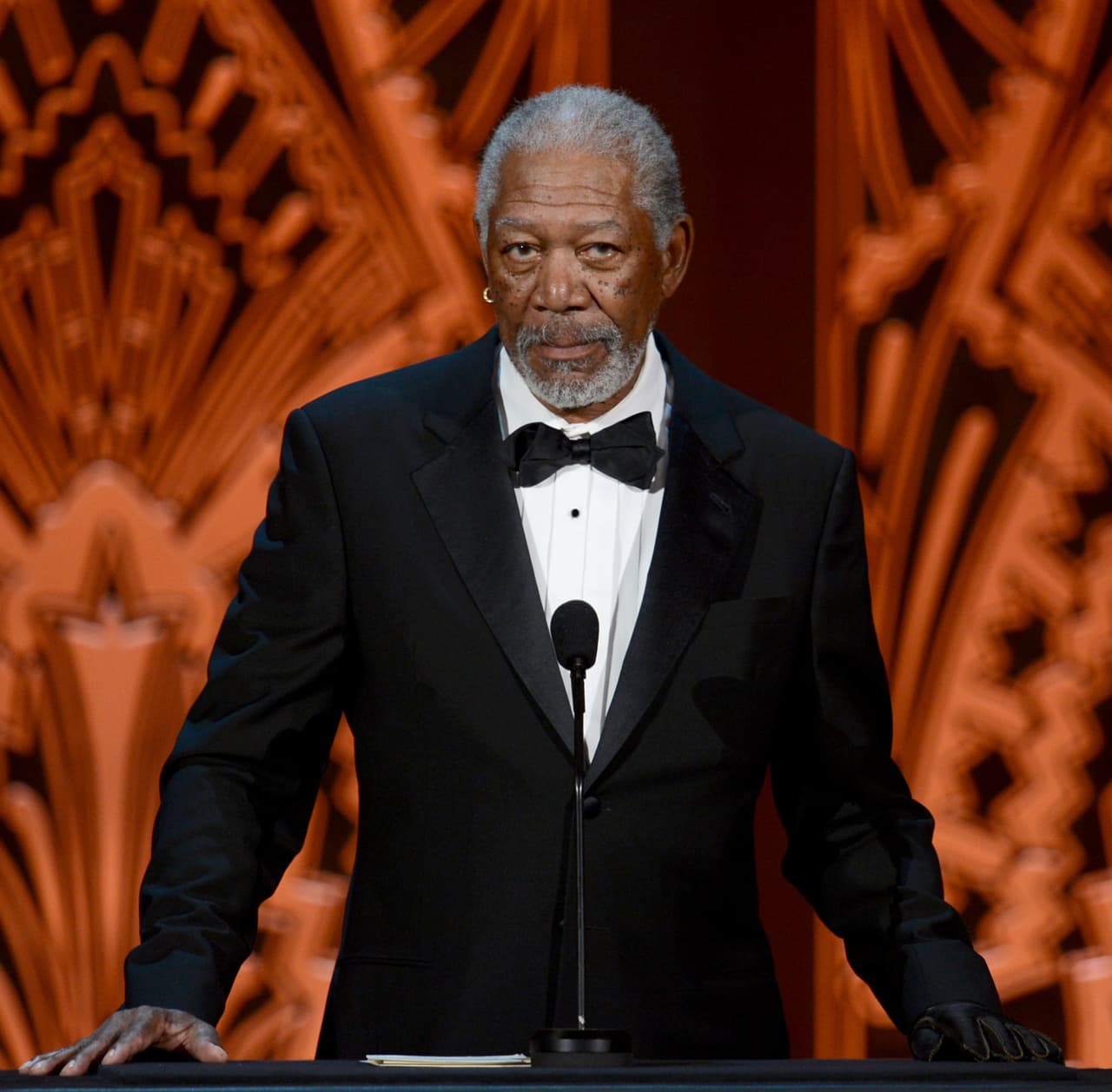 Morgan Freeman, ileso tras un aterrizaje de emergencia