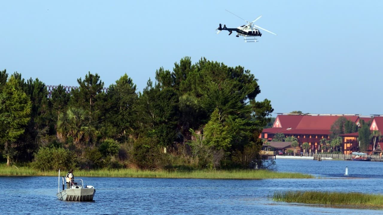 Un caimán arrastra a un niño de 2 años a una laguna de un hotel en Disney World