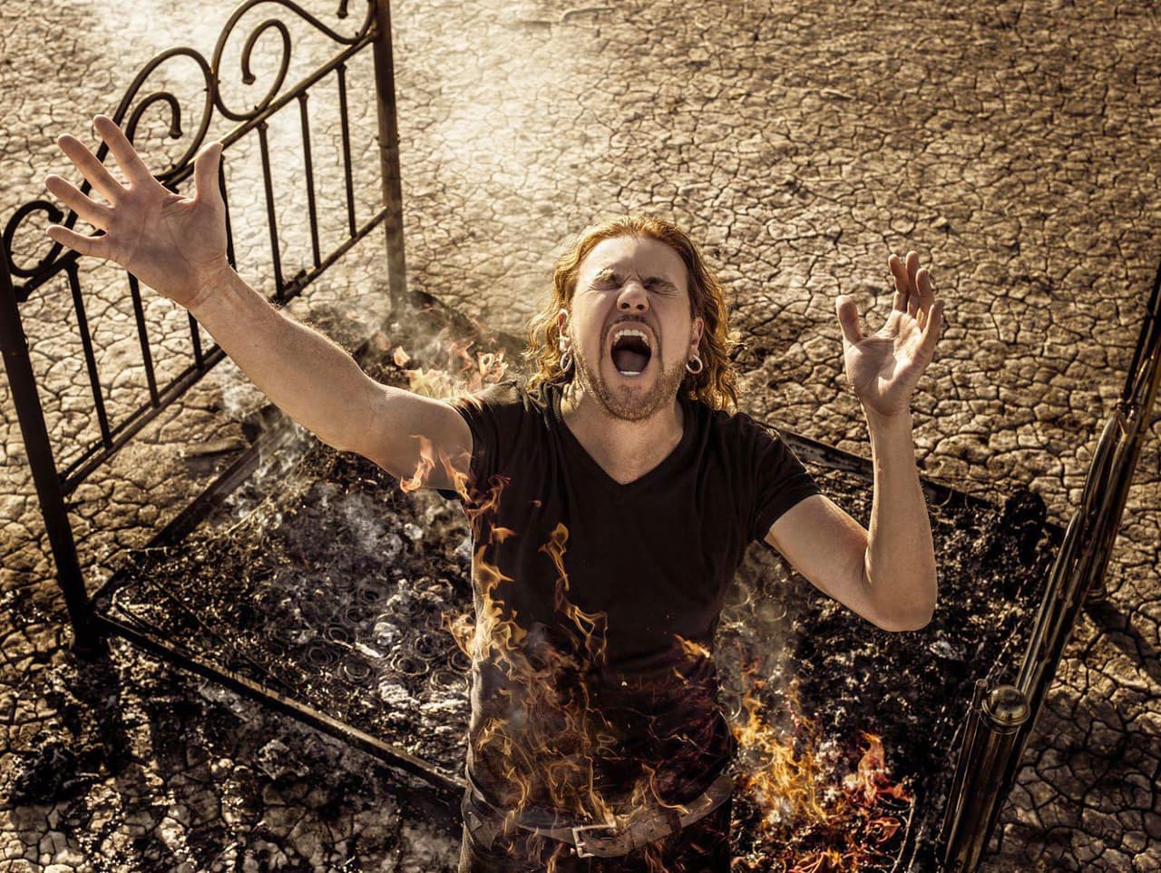 La banda mexicana ha vuelto a estar en la mira con este material en el que incluyen una balada junto a la colombiana Shakira.