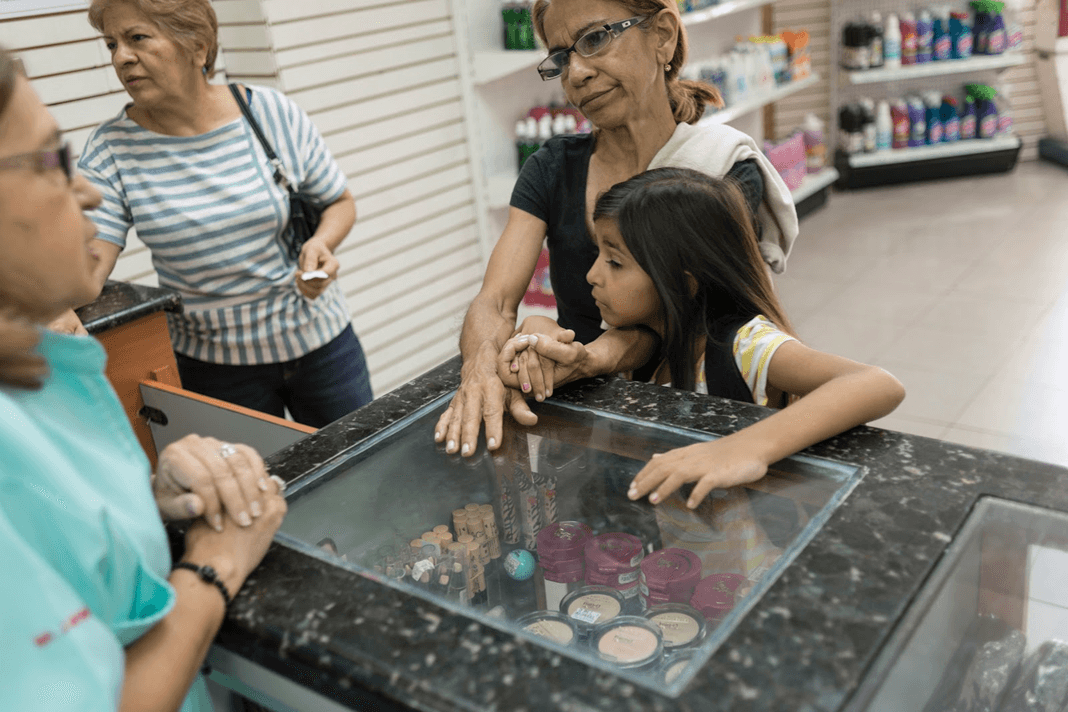 Los precios de algunas medicinas fueron fijados en 2003 y no se ajustan, pese a la gran inflación.