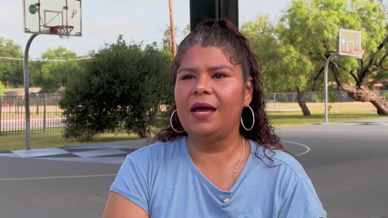 Monique Ramírez: Madre ciudadana estadounidense interceptada por ICE en San Antonio