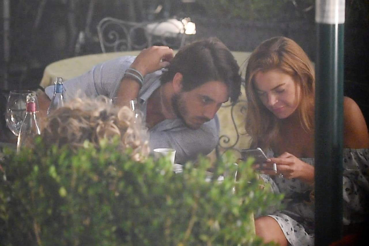 Se nota que está interesado en tooodo lo que pasa en la vida de la cantante y actriz.