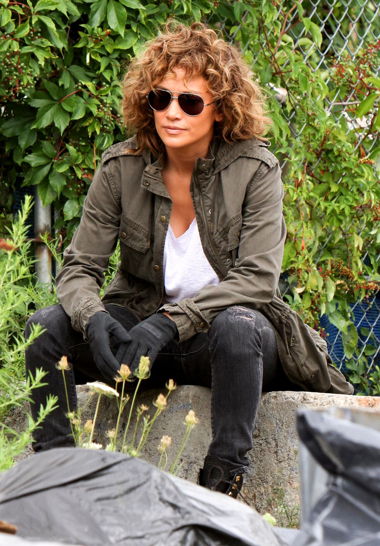 Jennifer López cumplió con todas las escenas para luego llegar a su casa y explicarle a sus gemelos, Max y Emme, que su abuelita paterna había fallecido.