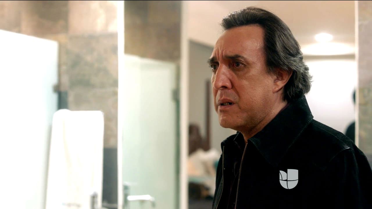 Él le confesó que lo hizo por protegerla, ¿lo perdonará?