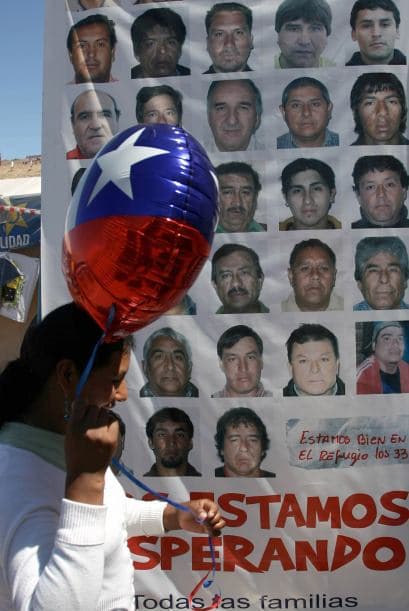 "Cada día que pasa es un día menos que ellos están abajo y ellos lo están sintiendo así", dijo Ibáñez, que trabaja en un equipo de seis sicólogos que mantiene contacto diario por vídeo conferencia con el grupo.