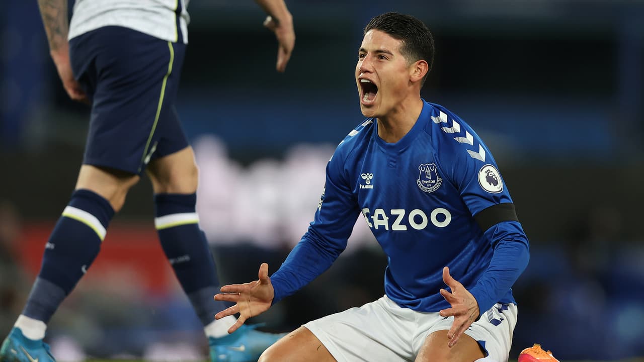 James Rodríguez es aislado en el Everton por COVID 19