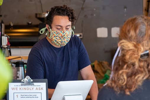 Anuncian la creación de un equipo especial para combatir el coronavirus en la comunidad hispana