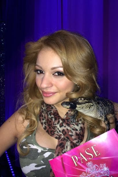 Josephine Ochoa es de Guatemala. Esta rubia ha causado sensación gracias a sus espectaculares curvas, las cuales mantiene gracias al ejercicio. Posee gran experiencia en concursos de belleza, pues fue nada menos que Miss Guatemala USA 2013. Ella desea poner muy en alto el nombre de su país, coronándose como la próxima Nuestra Belleza Latina. ¿Creen que pueda llegar a la final?