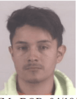 Luis Gomez es buscado por cargos de solicitud a un menor en línea por la oficina del Sherif del Condado Tarrant. Crime Stoppers ofrece una recompensa de hasta $ 1000 por información que lleve al arresto de este fugitivo. Si tiene información por favor llame al: 817-469-TIPS (8477).