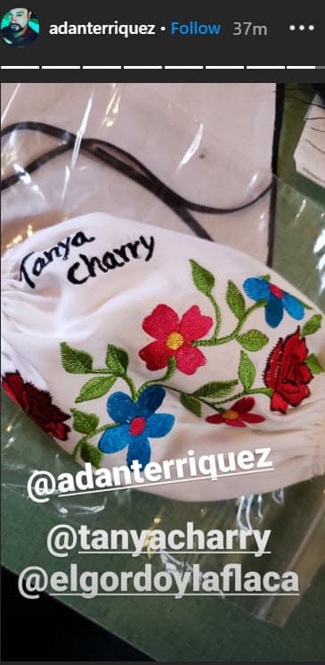 Incluso, mostró el que le envió a la periodista 
<b>Tanya Charry,</b> colaboradora de El Gordo y La Flaca.
<br>