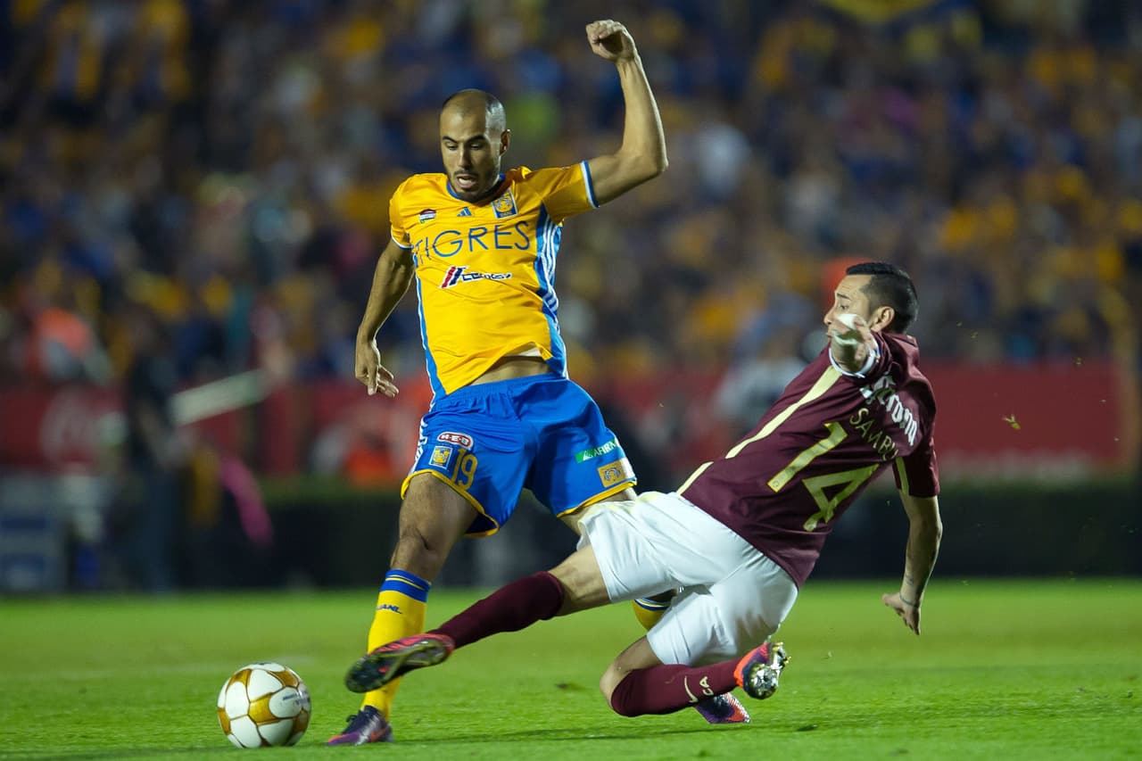 <b>Medio de contención: Guido Pizarro</b>
<br>El argentino es otra pieza inamovible de Ricardo Ferretti en Tigres. No solamente sabe recuperar, sino también distribuir balones como pocos jugadores en el fútbol mexicano.
