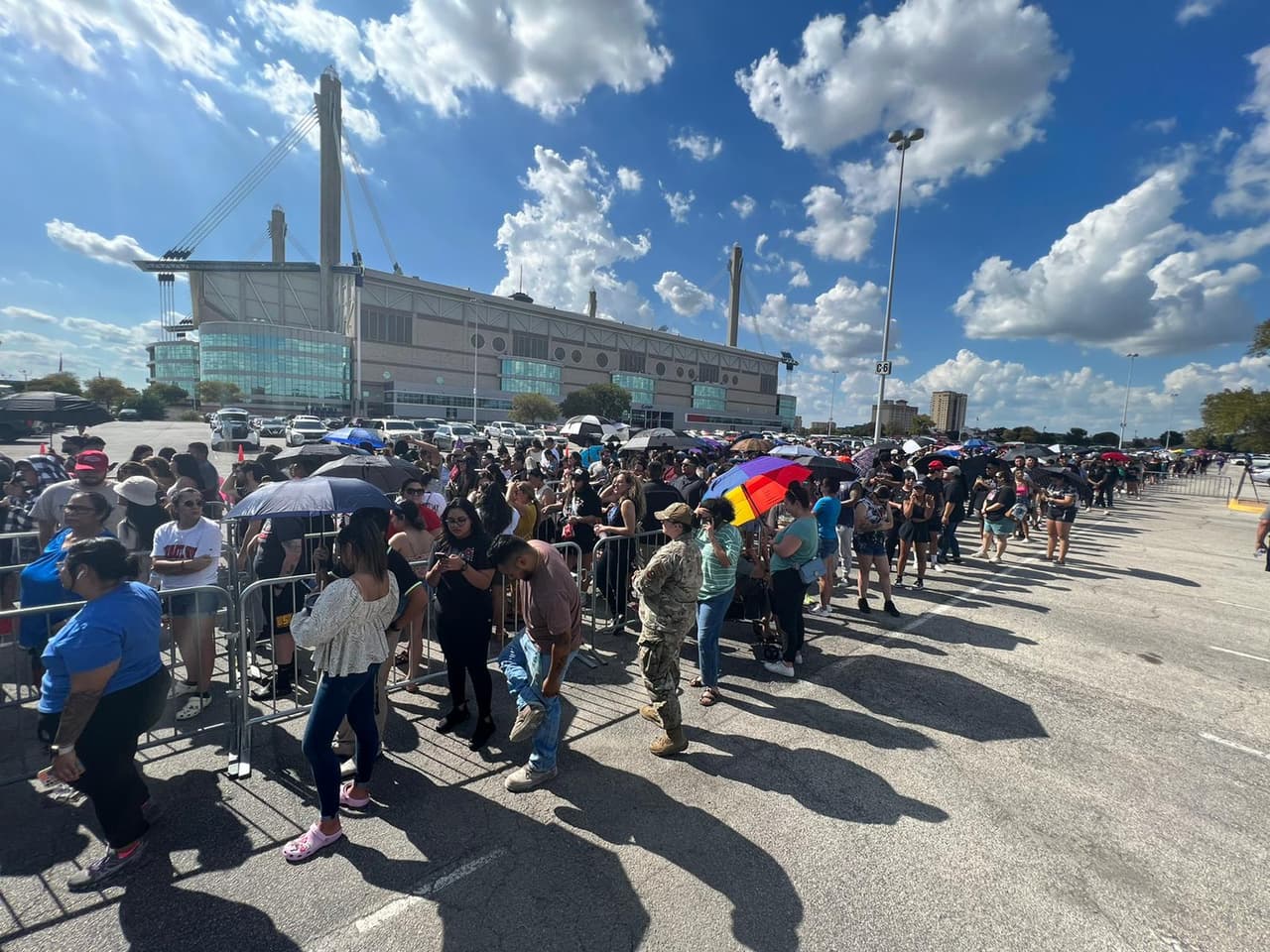 Antes de que llegue Bad Bunny, San Antonio emite advertencia a los 50,000 que irán a su concierto