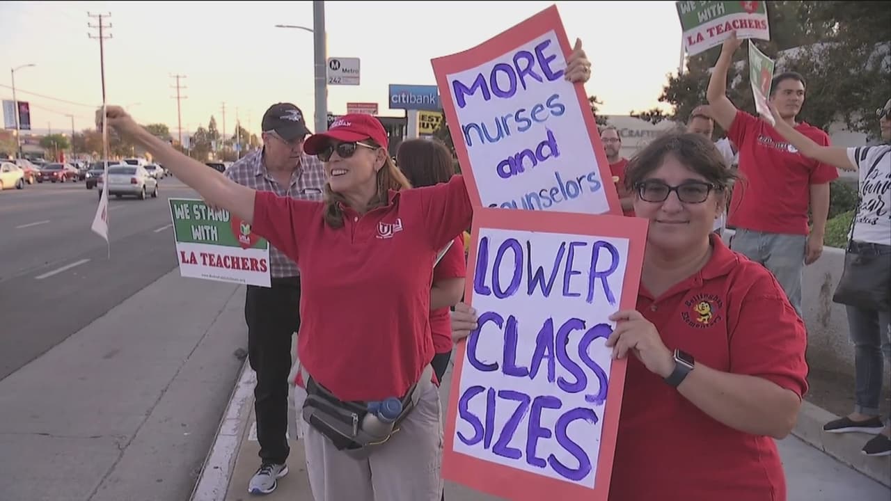 Maestros de Los Ángeles se irán a huelga el próximo 10 de enero