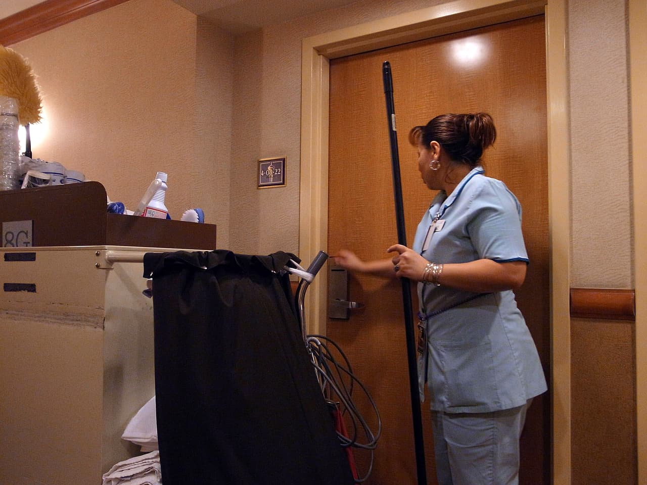 Más de 500 mil trabajadores de hotel en California pierden su fuente laboral debido al coronavirus