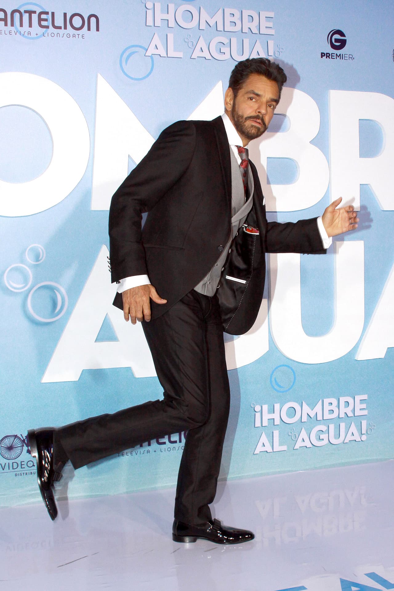 Con el sentido del humor que lo caracteriza, Eugenio aprovechó para posar ante la cámara muy a su estilo.