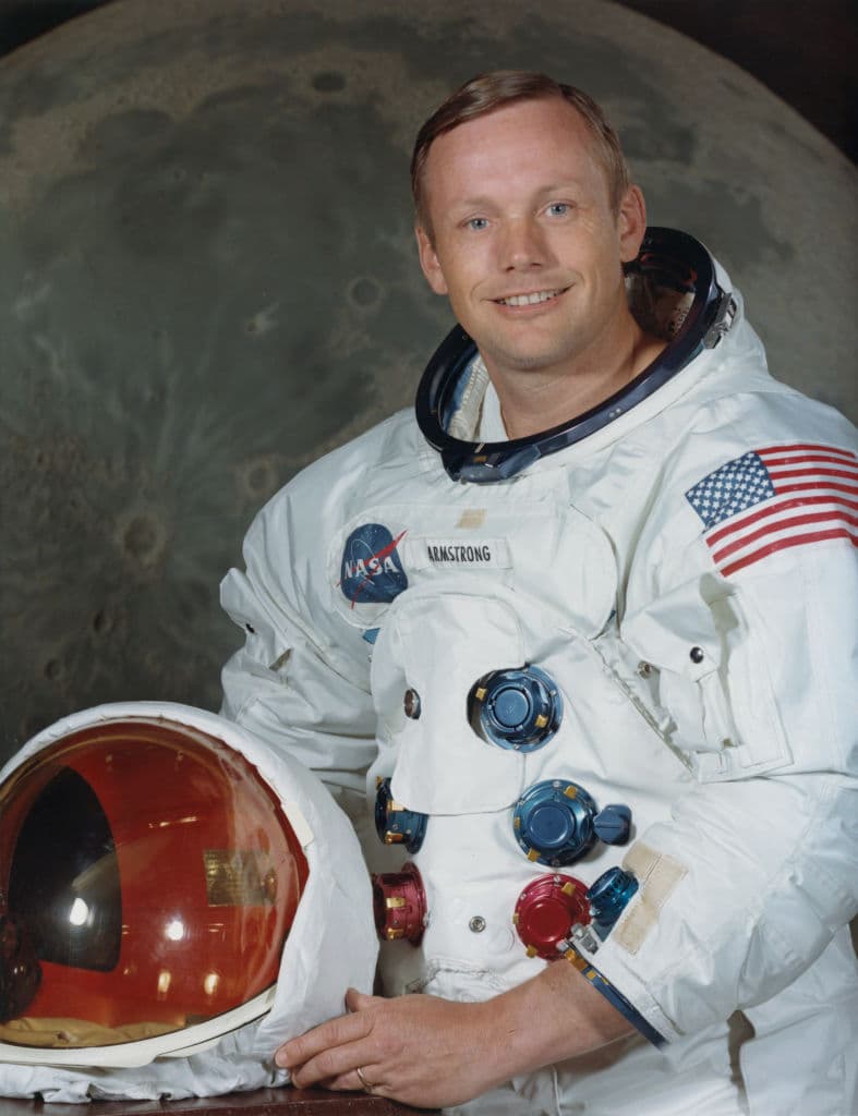 <b>Neil Armstrong</b> fue el primer hombre en pisar la Luna y el 25 de agosto del 2012 falleció a los 82 años, tras unas complicaciones de un baipás coronario.
