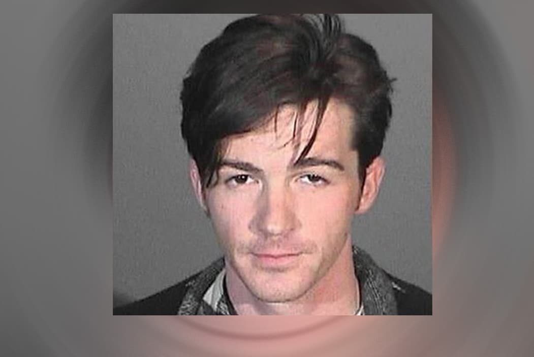 Drake Bell se metió en problemas. Fue detenido por la policía tras conducir en estado de ebriedad, y por ello tuvo que pagar una multa de miles de dólares