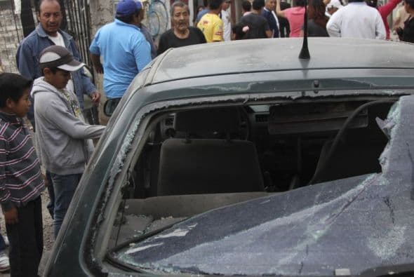Los primeros reportes indicaron que un grupo de inconformes comenzaron contra las agresiones hacia la policía. Foto tomada de Twitter.