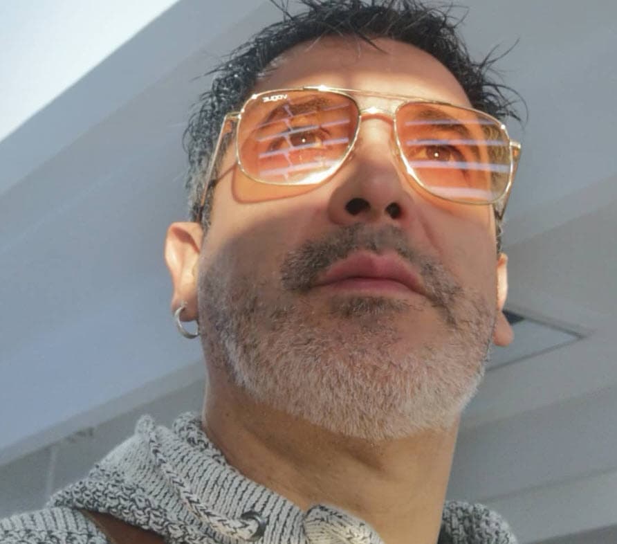 Sobre la vida privada del actor poco se sabe. En una entrevista con la revista 
<b><a href="https://www.tvynovelas.com/mx/tv-y-novelas/julio-mannino-confiesa-ex-aborto-hijo-suyo/" target="_blank">TVyNovelas</a></b> de septiembre de 2018 dijo que no le gusta hablar acerca de ella. 
<br>