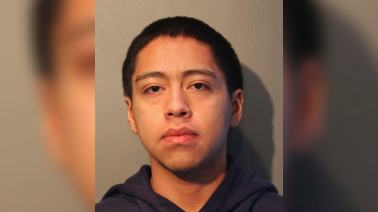 Comparece en corte joven relacionado a vehículo vinculado al asesinato de un enfermero en La Villita
