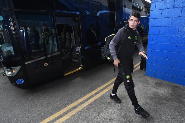 Oscar no cabe en el sistema de Antonio Conte.