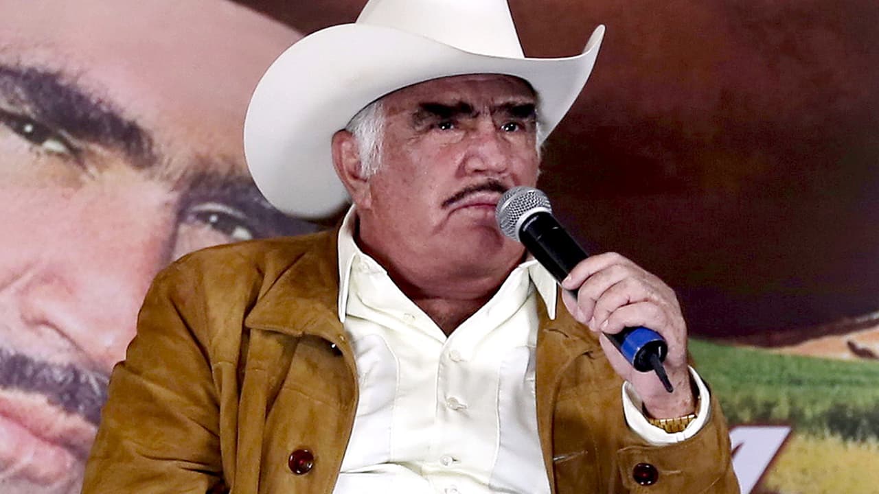 Confirman que Vicente Fernández tiene el síndrome de Guillain-Barré y está en tratamiento