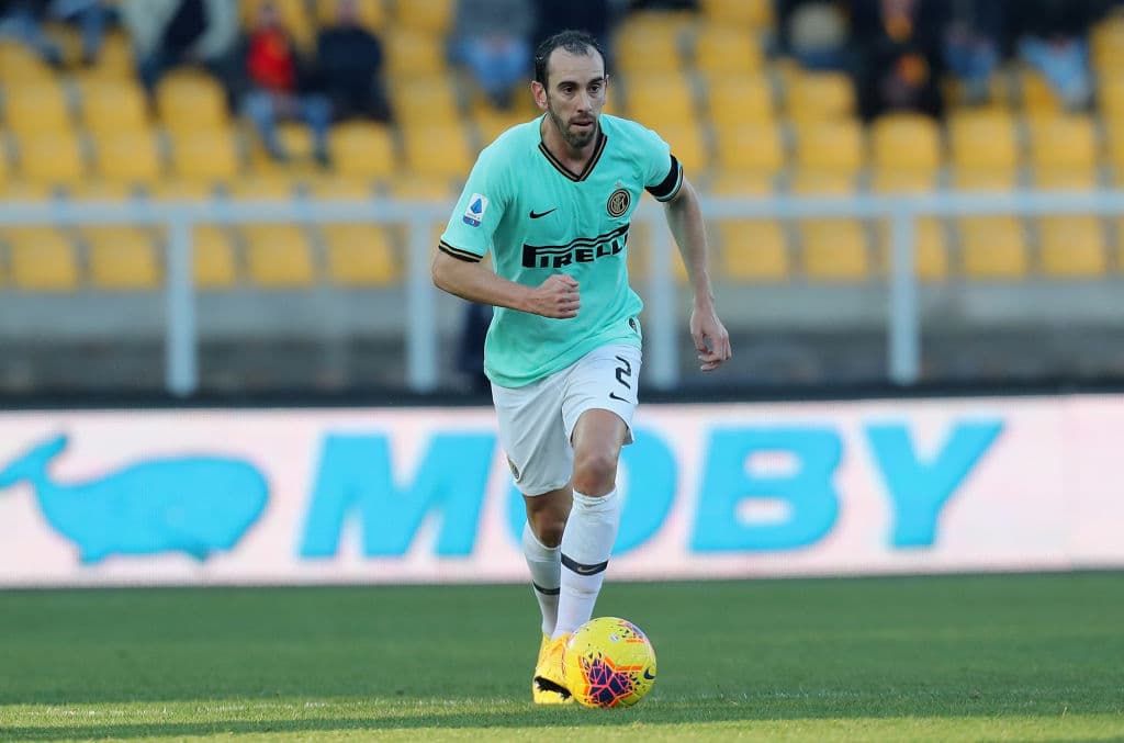 <b>Diego Godín – Central – Inter de Milán –</b> El veterano uruguayo llegó al Inter de Milán a principios de temporada, pero no ha logrado imponer el futbol que lo llevó a las nubes con el Atlético de Madrid.