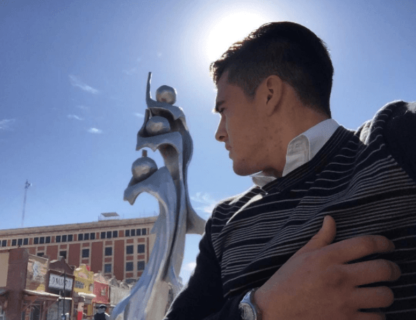 Así como en su cuenta oficial de Facebook con el nombre de IrvinVillabull.