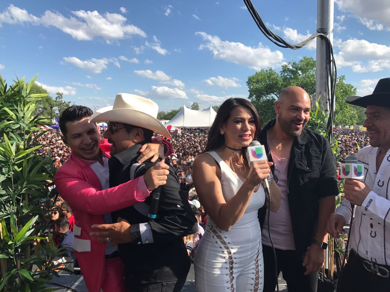 Para Raúl 'El Pelón', Carla Medrano y El Feo será muy difícil borrar de sus mentes lo vivido en la ciudad de los vientos después de este gran evento al lado de La Arrolladora Banda El Limón, Gerardo Ortiz, Calibre 50 y más.