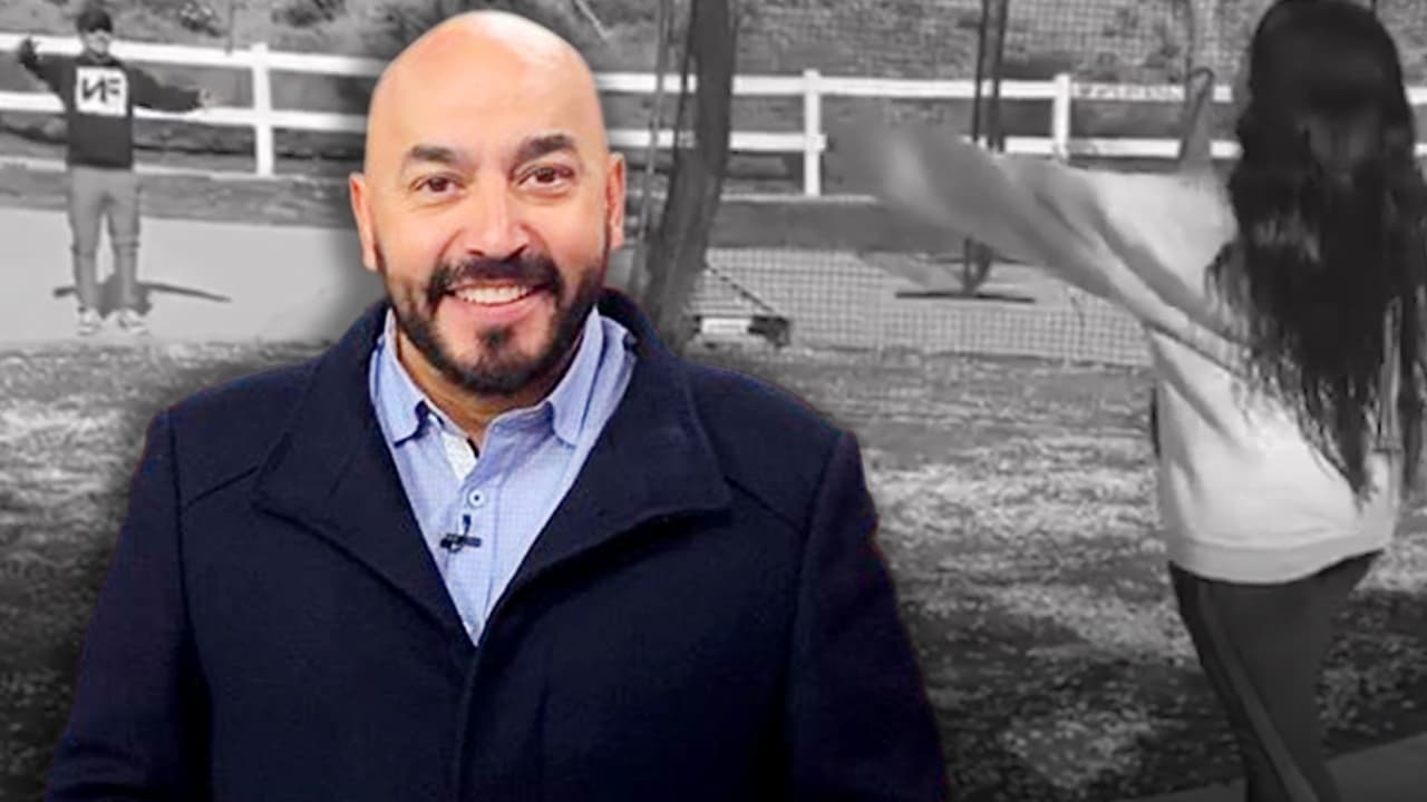 Lupillo Rivera le prepara una romántica sorpresa a su hija Lupita para que 'abrace' a su "amigo"