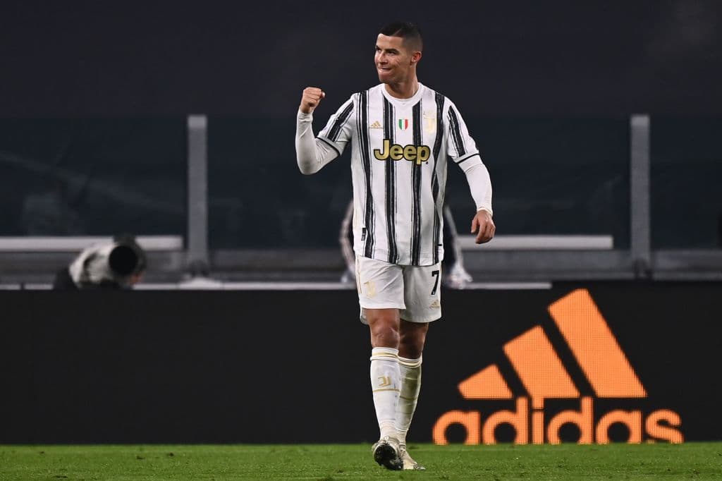 Juventus, sin piedad, goleó al Udinese 4-1. Con doblete de Cristiano Ronaldo y goles de Paulo Dybala y Chiesa, los de la Vecchia Signora suman puntos durante la Jornada 15 de la Serie A.