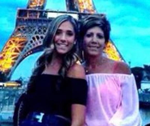 Otro caso que dio de qué hablar fue el de 
<b><a href="https://www.univision.com/local/nueva-york-wxtv/estafa-long-island-tarjetas-de-credito-financiar-lujoso-estilo-vida" target="_blank">una madre e hija </a></b>
<a href="https://www.univision.com/local/nueva-york-wxtv/estafa-long-island-tarjetas-de-credito-financiar-lujoso-estilo-vida" target="_blank">de Long Island fueron acusada</a>s de un esquema de fraude con tarjetas de crédito
<b> </b>de más de una década.