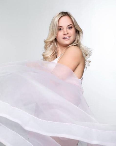 “Aquí no hay límites, no hay. A todos los que son como yo, con síndrome de Down, pueden cumplir sus sueños. Yo logré el mío”.