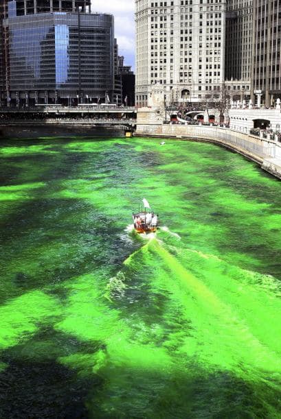Se tiñe de verde el Río Chicago este 15 de marzo a partir de las 10am. Las festividades continuan por toda la ciudad.