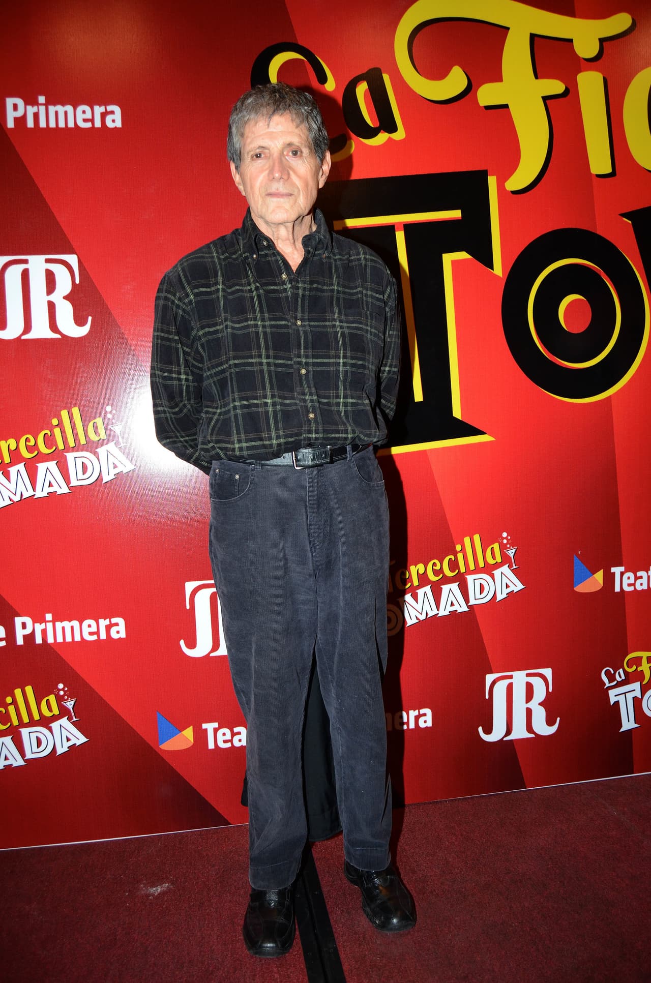 "Pero a esa gente que está esperando con morbo saber si me voy a morir o no, no me importa comunicarles nada, porque simplemente es morbo, o sea, yo puedo responder de lo que sé hacer frente a una cámara o en el escenario y ahí sí platicamos de lo que quieran", sentenció.
<br>