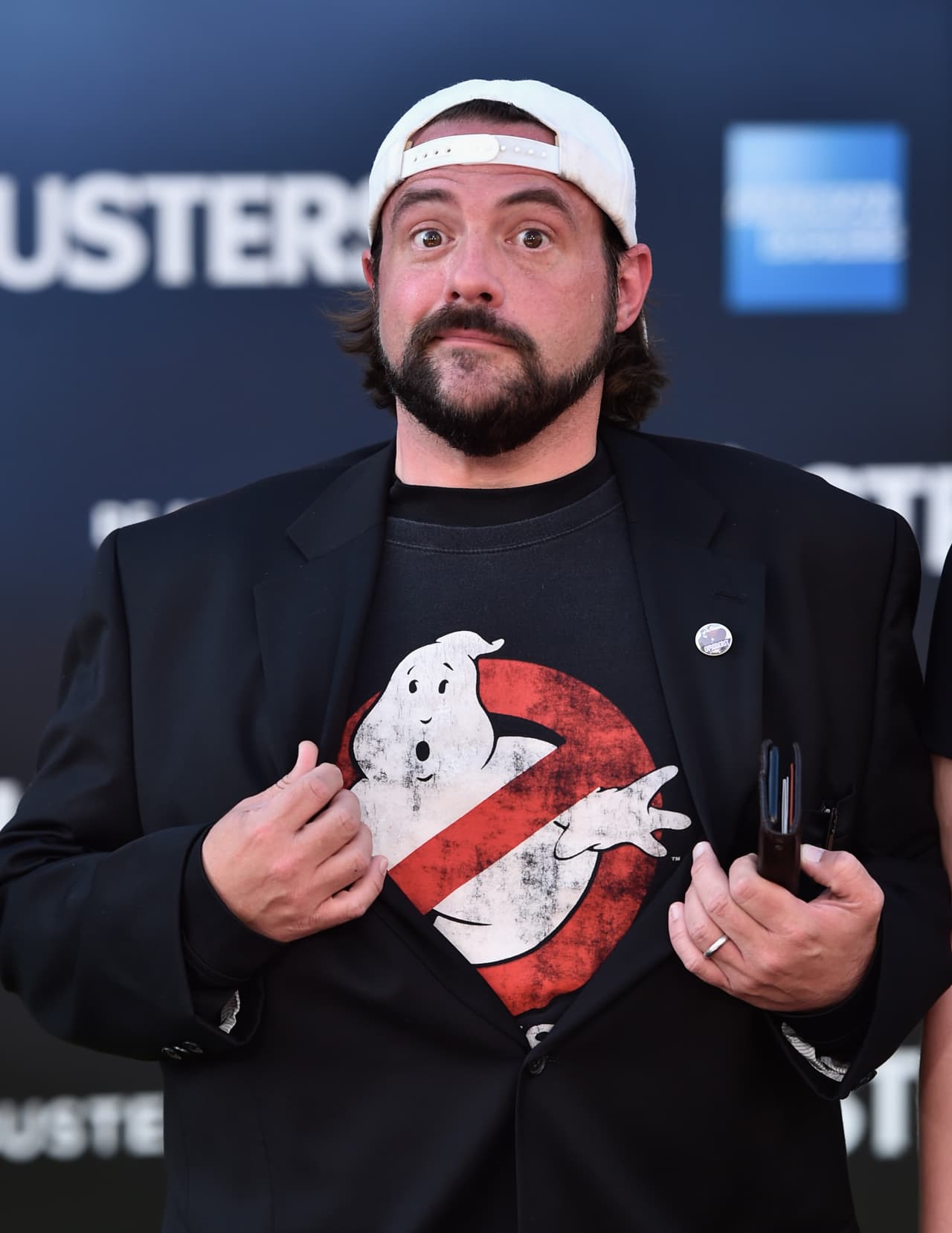 Entre los invitados estuvo el director de cine Kevin Smith, uno de los amigos más cercanos al ahora esposo de JLo. 
<br>