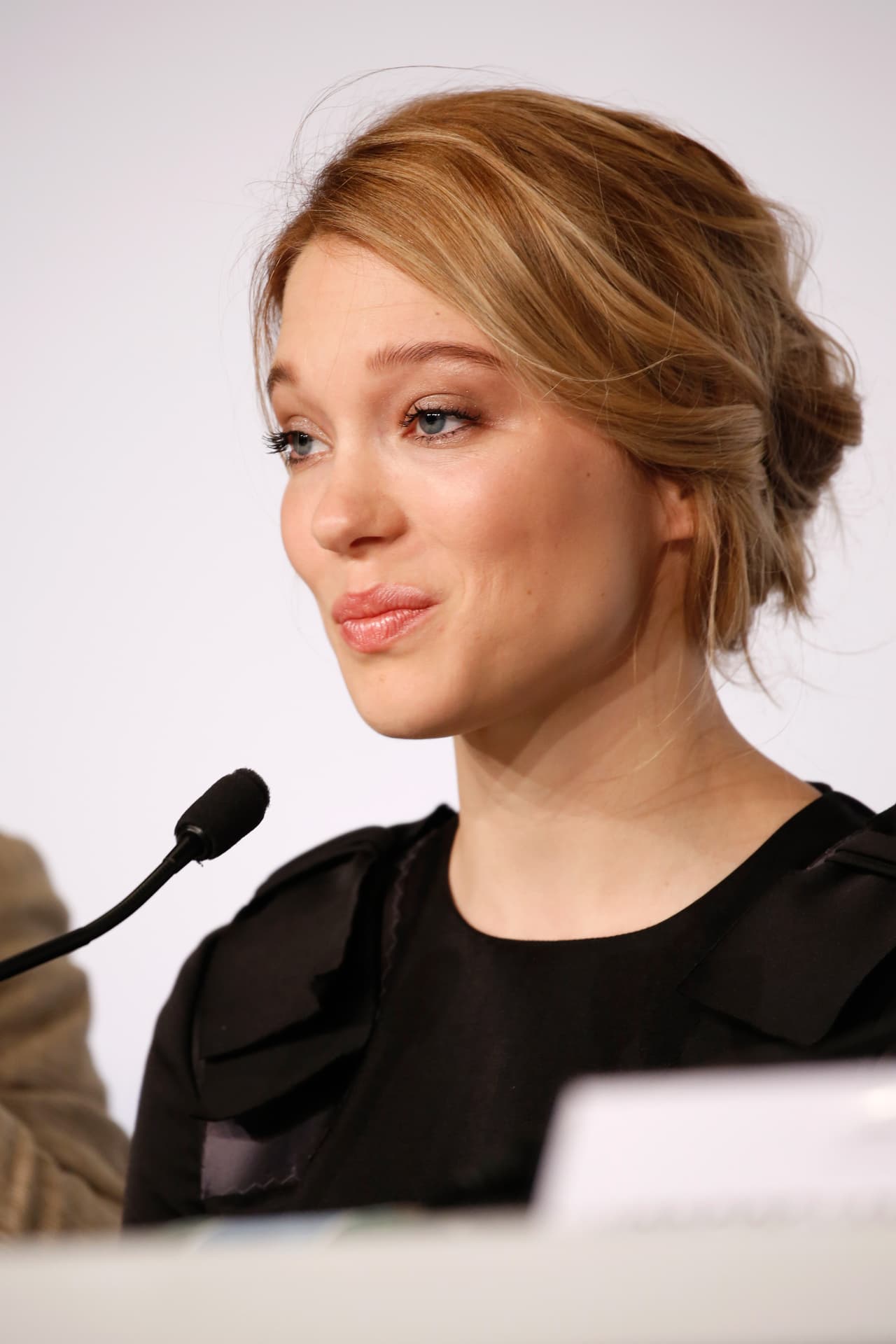 A pesar de pertenecer a una familia grande y de renombre, Léa también llegó a sentirse muy sola.