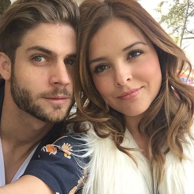 La boda nunca llegó. Pancheri y Valdez anunciaron su separación en febrero de 2016. "Un momento complicado. Soy una mujer fuerte, soy una guerrera y tengo un hijo por el cual despertarme todos los días con una sonrisa”, dijo la actriz para el diario Reforma al borde de las lágrimas días después de su ruptura.
<br>