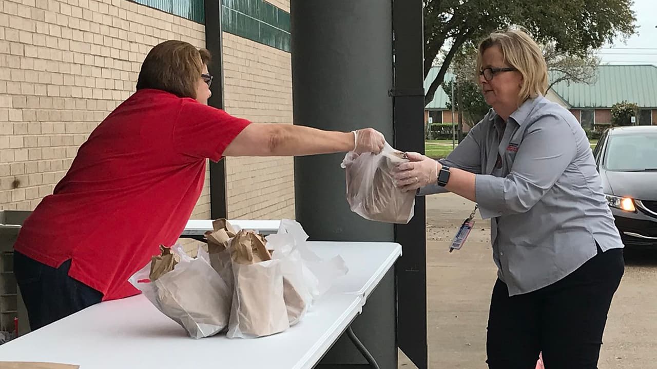 El viernes 10 de abril no habrá distribución de comidas debido al feriado del Viernes Santo.