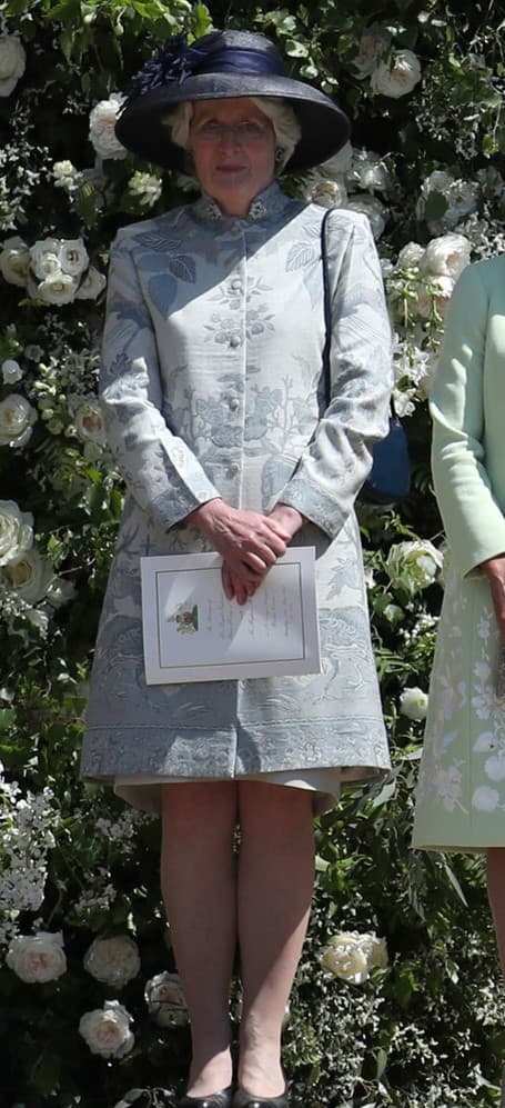 Lady Jane Fellowes, hermana de Diana de Gales, leyó durante la misa un fragmento del libro bíblico de Salomón que habla de la fuerza del amor.