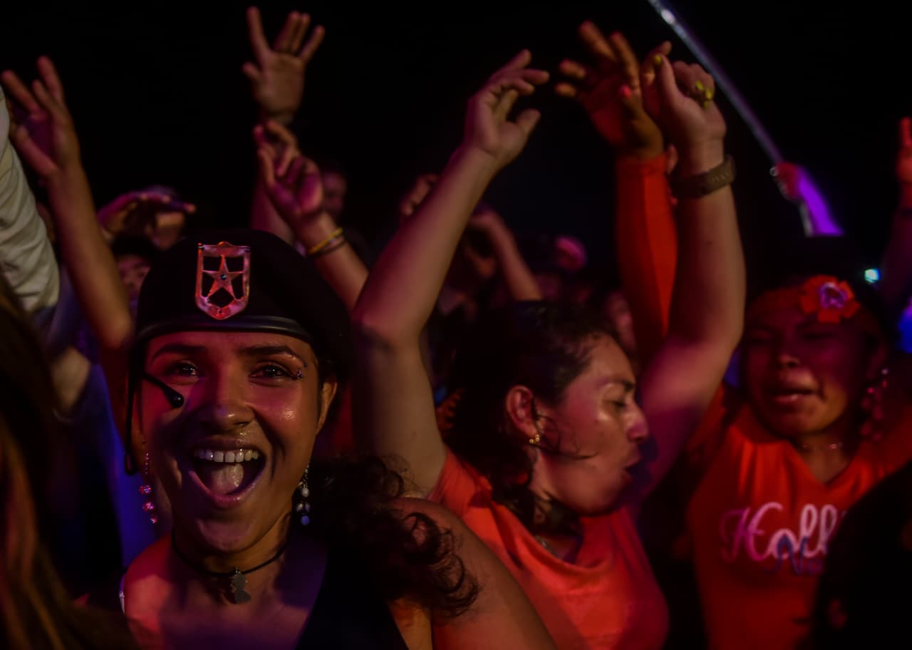 At the rebel group's conference, FARC leader Timochenko stressed the need for "a new, fresh and hopeful message for change."