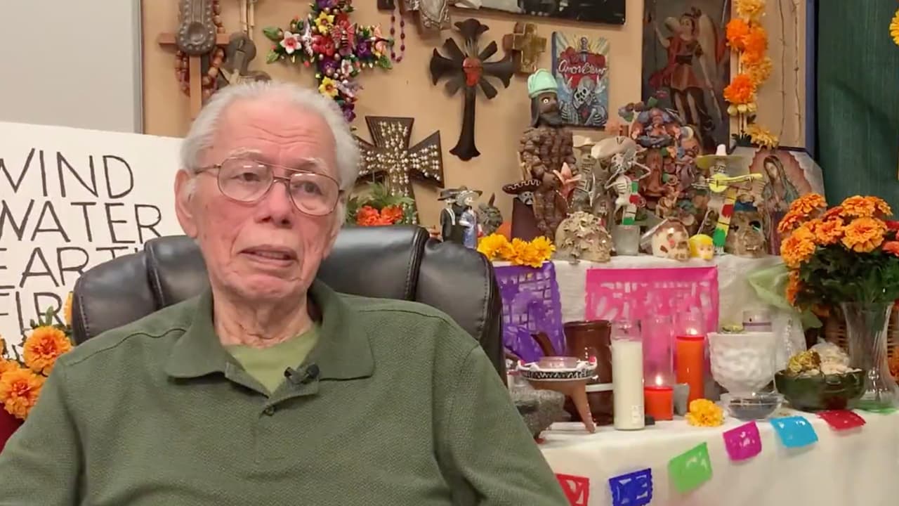 A días de su muerte, el alcalde de Houston honra el legado de Don Macario Ramírez