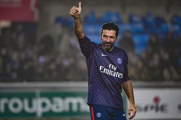 Buffon quiere seguir un año más en el PSG