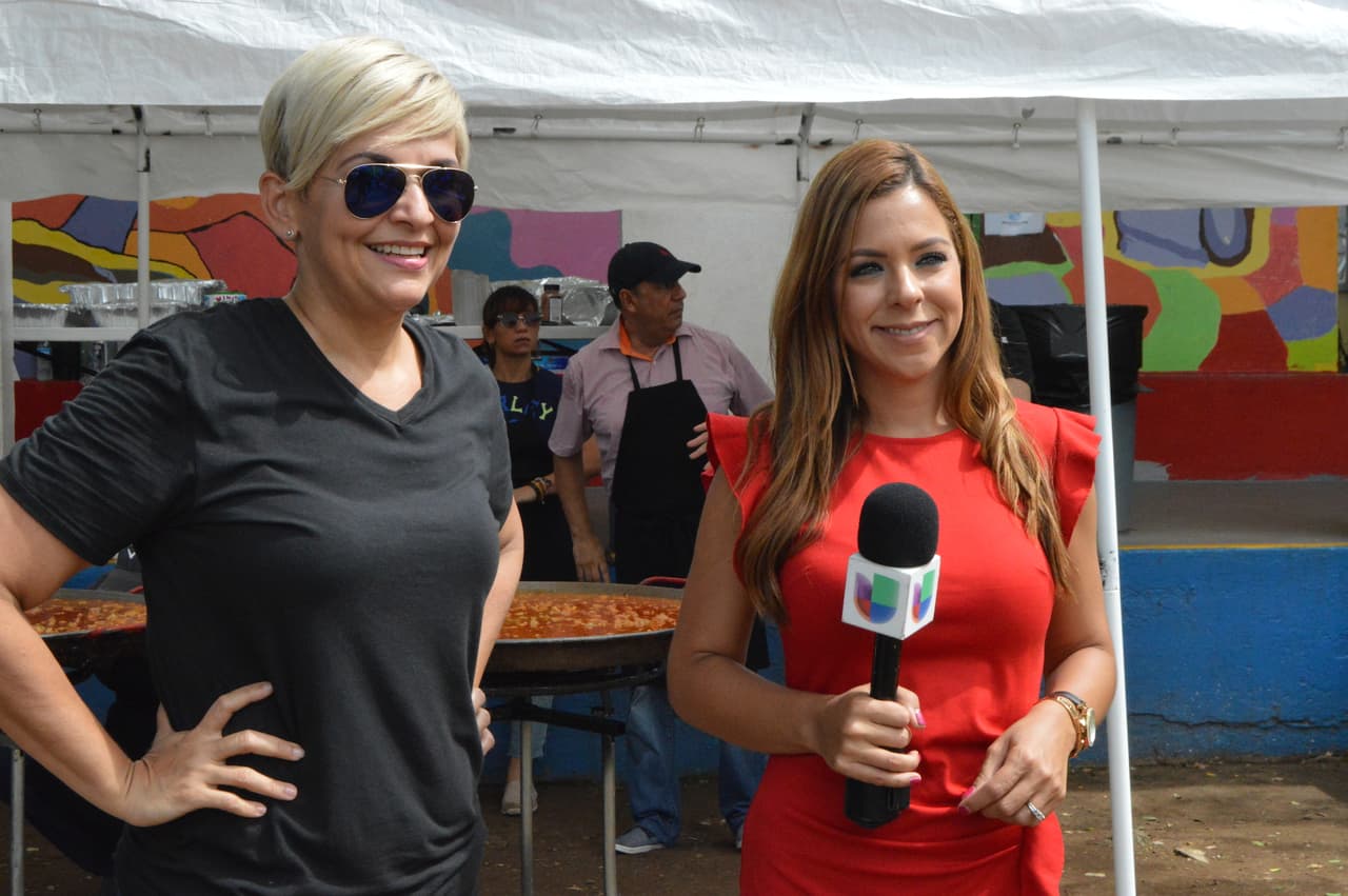 Más de mil personas afectadas por el huracán Irma en Loíza han pasado por el Boys & Girls Club del barrio Medianía Alta para buscar su plato de comida caliente elaborado por más de 30 chefs de toda la isla coordinados por la Chef Marilyn.
