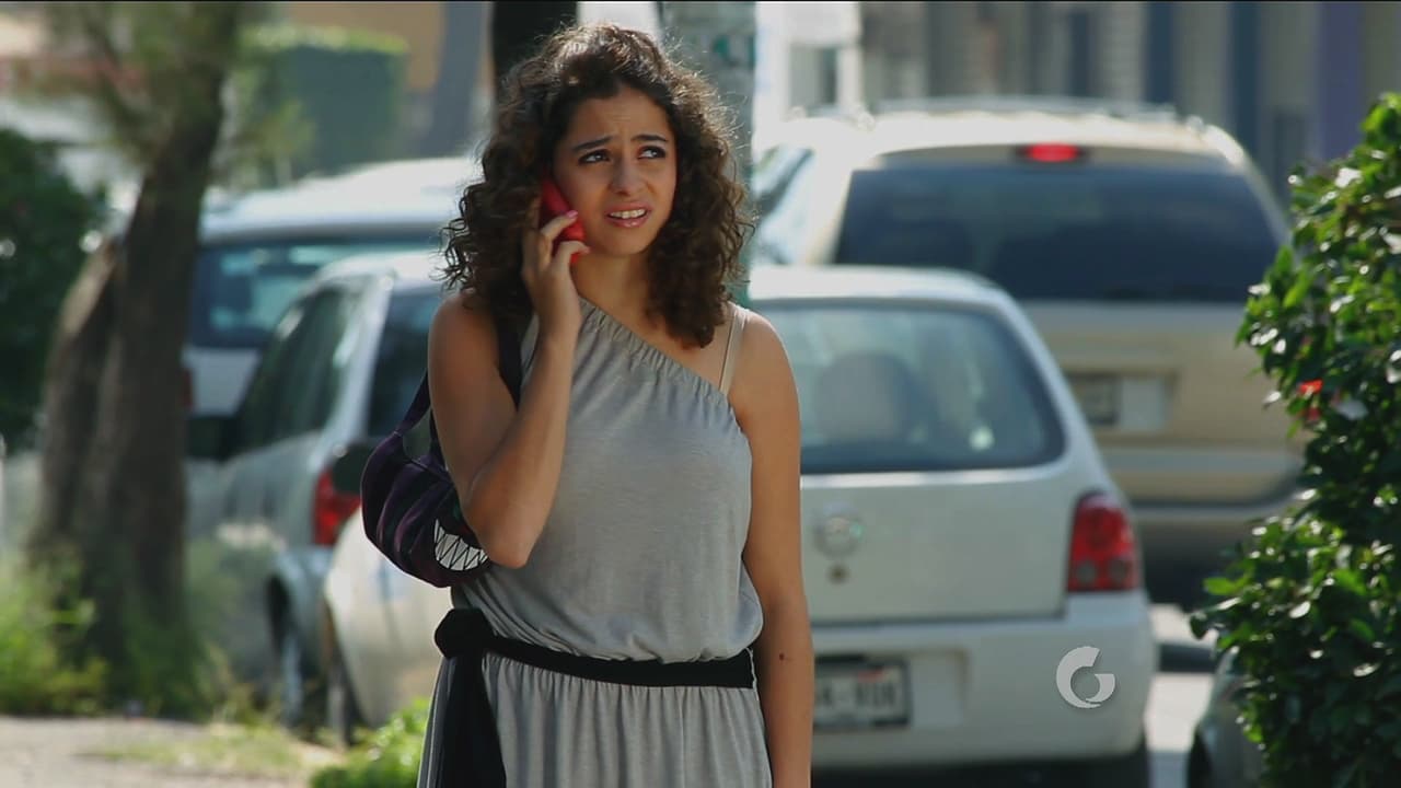 Natalia no puede contarle a su mejor amiga que tiene superpoderes y que por eso se ha comportado de forma extraña. Natalia le da evasivas a Lety y se molesta aún más.