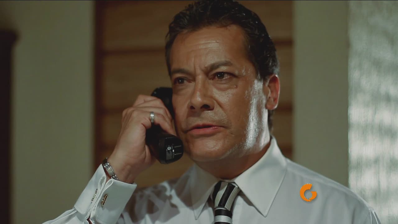 Mientras tanto, José Costilla está intrigado por saber quiénes son los dichosos 'Súper Pérez' y manda investigar a todas las familias Pérez de la ciudad.